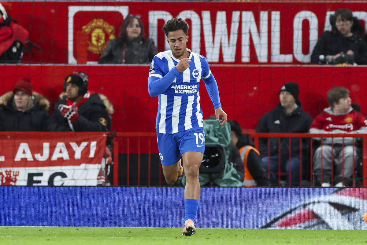 O Μπάμπης Κωστούλας στο Μάντσεστερ Γιουνάιτεντ - Μπράιτον