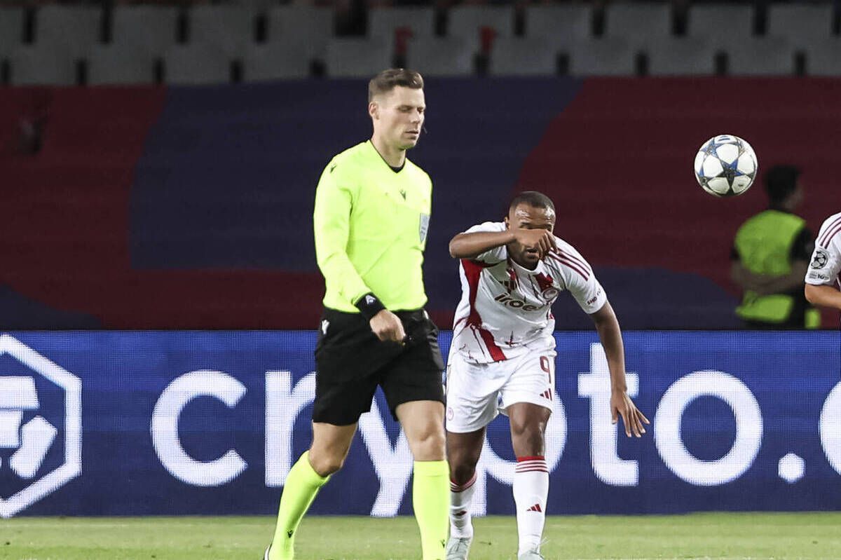 O διαιτητής του Μπαρτσελόνα - Ολυμπιακός