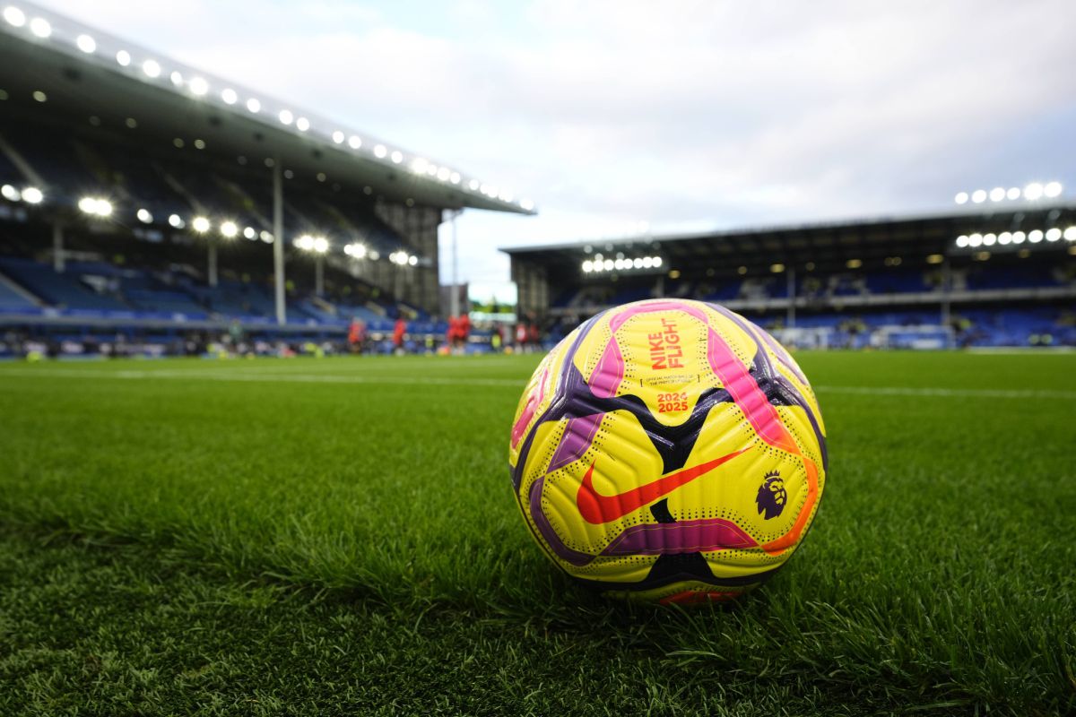 Σοκαριστικό περιστατικό στο Λίβερπουλ: Εισβολή οπαδών και άγριος ξυλοδαρμός παίκτη σε ερασιτεχνικό αγώνα