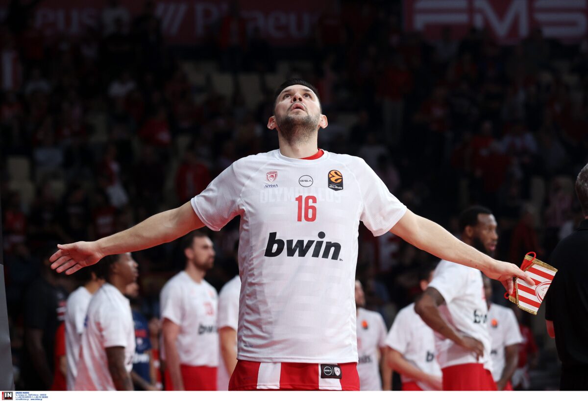 Είτε στο ΟΑΚΑ είτε στο Άμπου Ντάμπι ο Ολυμπιακός θα θέλει πάντα το στέμμα!