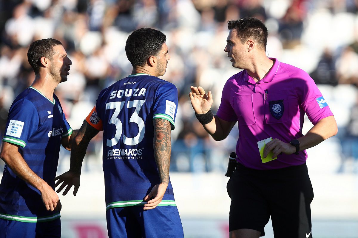 Απίθανη γκάφα από τον ρέφερι Κατσικογιάννη στο Κηφισιά – Παναιτωλικός