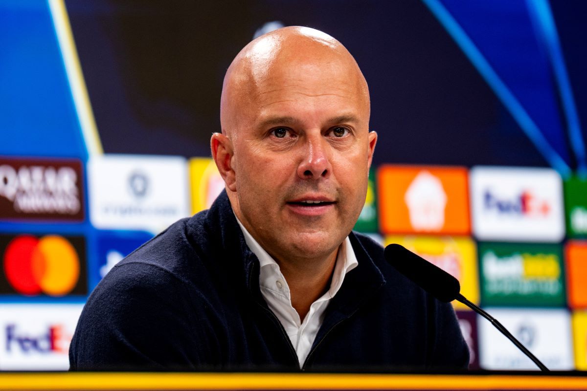 Ο λόγος που ο Σλοτ έβγαλε τον Ίσακ στο ημίχρονο