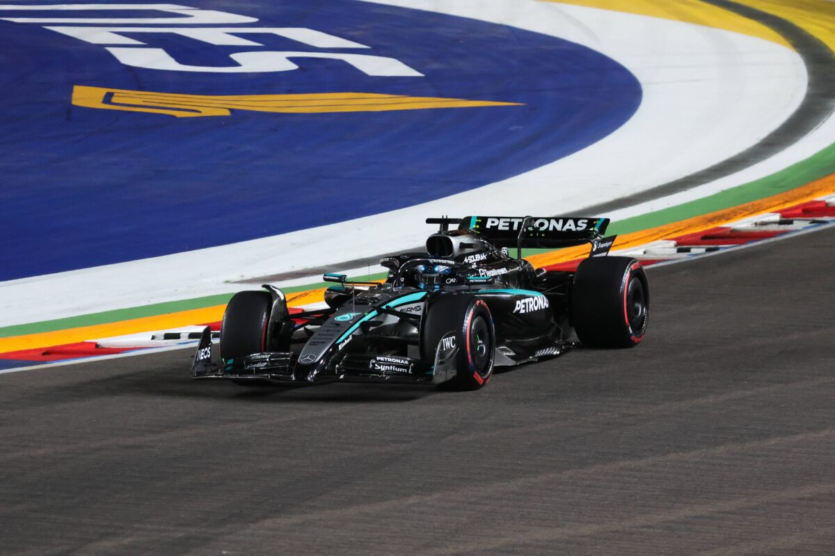 Ράσελ με άνεση νικητής στη Σιγκαπούρη, τίτλος και πάλι ένταση στη McLaren