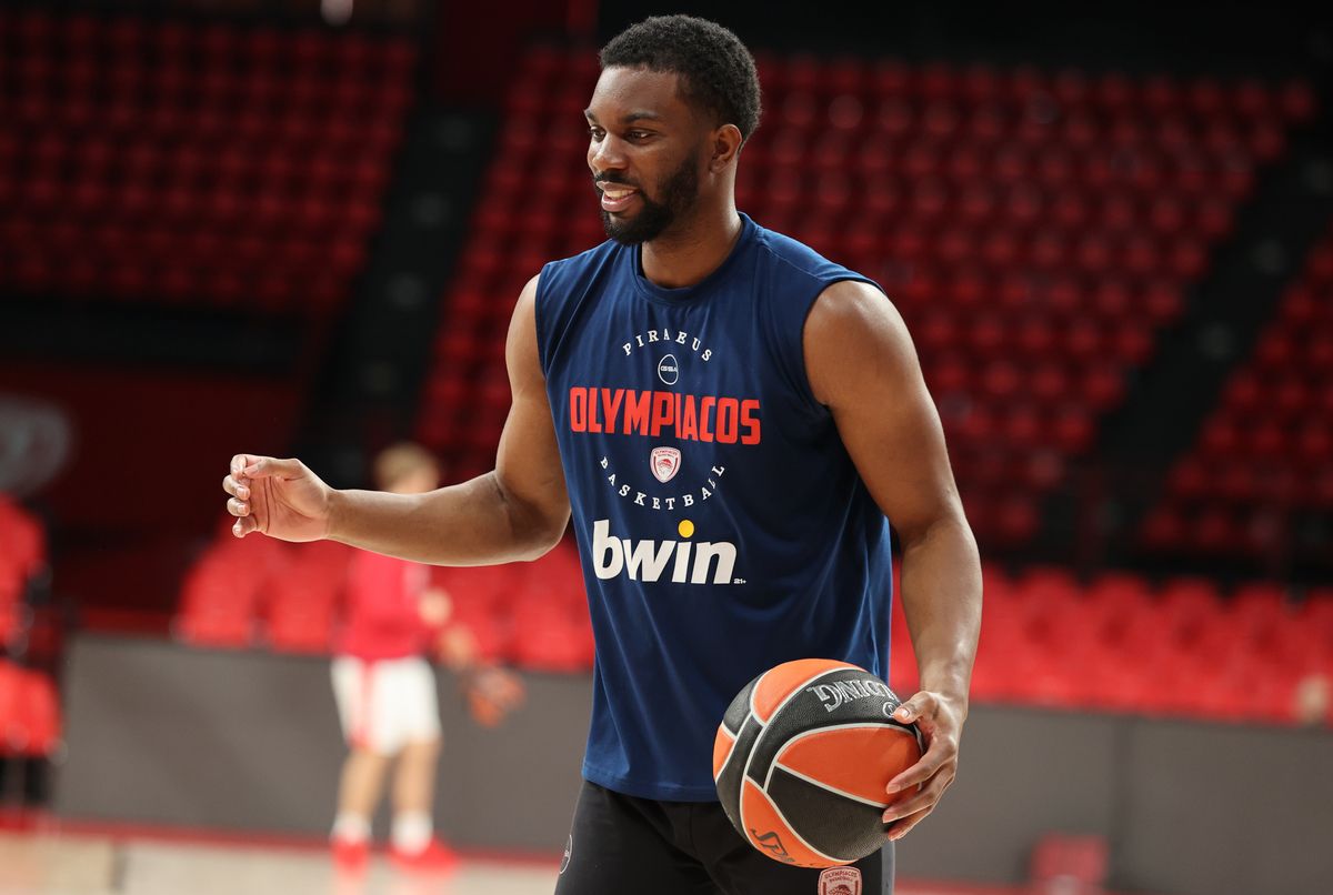 «Τελείωσε; Αυτά είναι εντελώς ανόητα…»: Ο γιατρός που χειρούργησε δις τον Έβανς είναι απόλυτα σίγουρος για την επιστροφή του