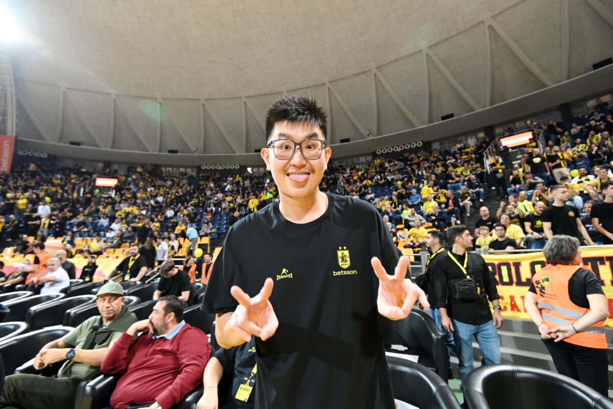 Στο Nick Galis Hall ο Ρίτσαρντ Σιάο για το ντέρμπι Άρης – ΠΑΟΚ (vid)