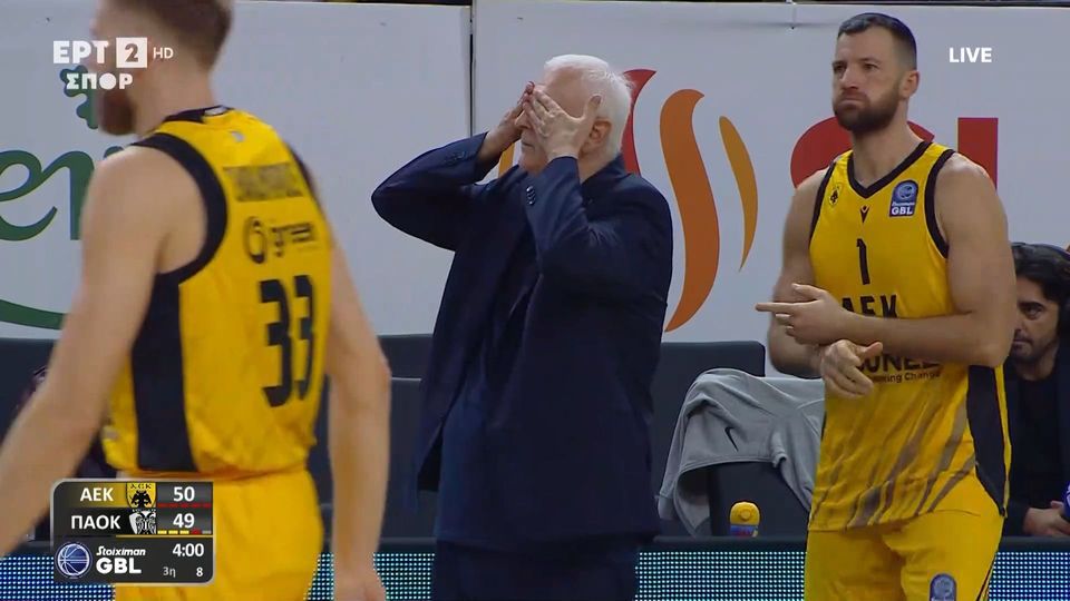  Το «πονάνε τα μάτια» μου του Σάκοτα στο ΑΕΚ-ΠΑΟΚ και η τεχνική ποινή (vid)