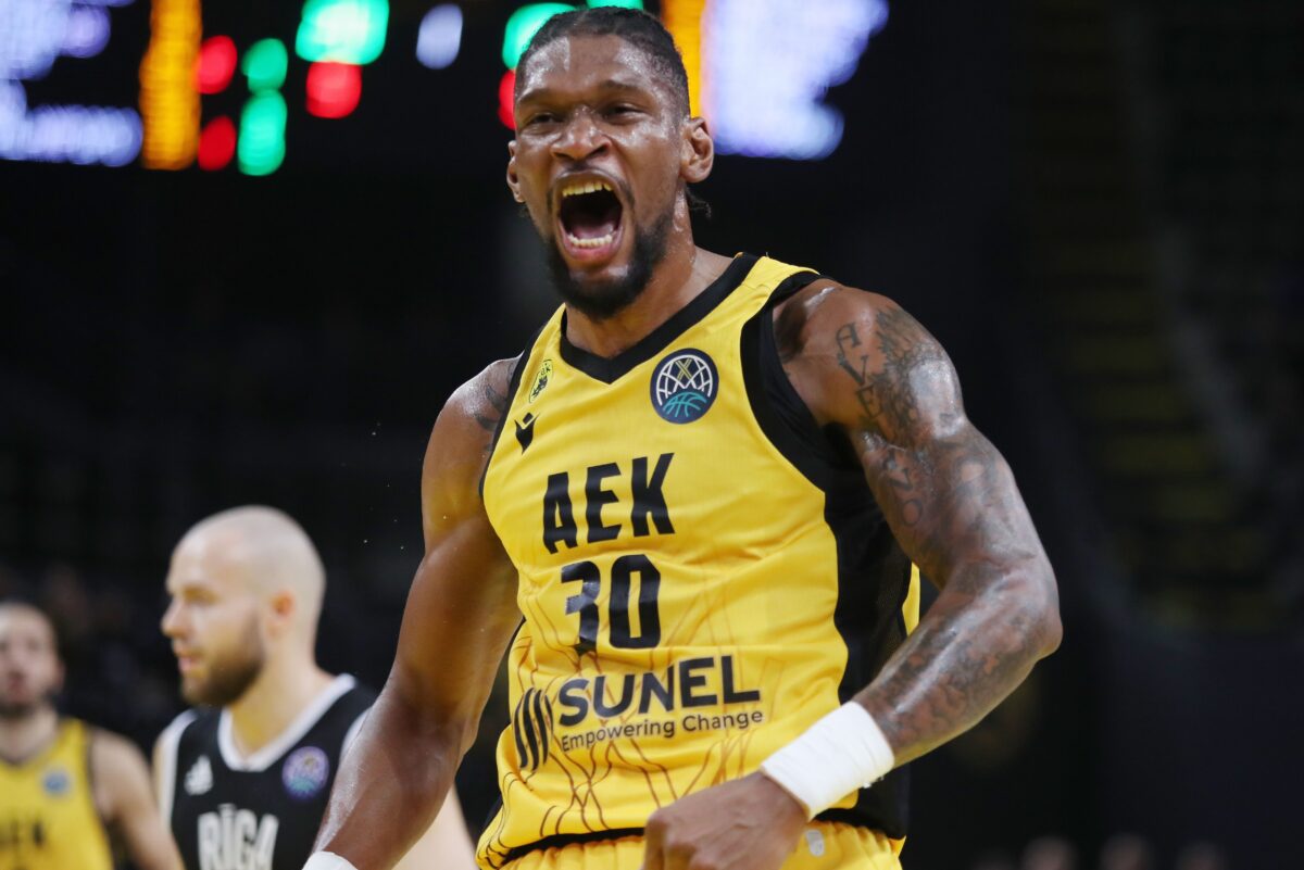 Κάρφωμα βγαλμένο από το NBA στην αναμέτρηση της ΑΕΚ με την Ρίγα – Tο BCL μιλά για τη φάση της σεζόν (vid)