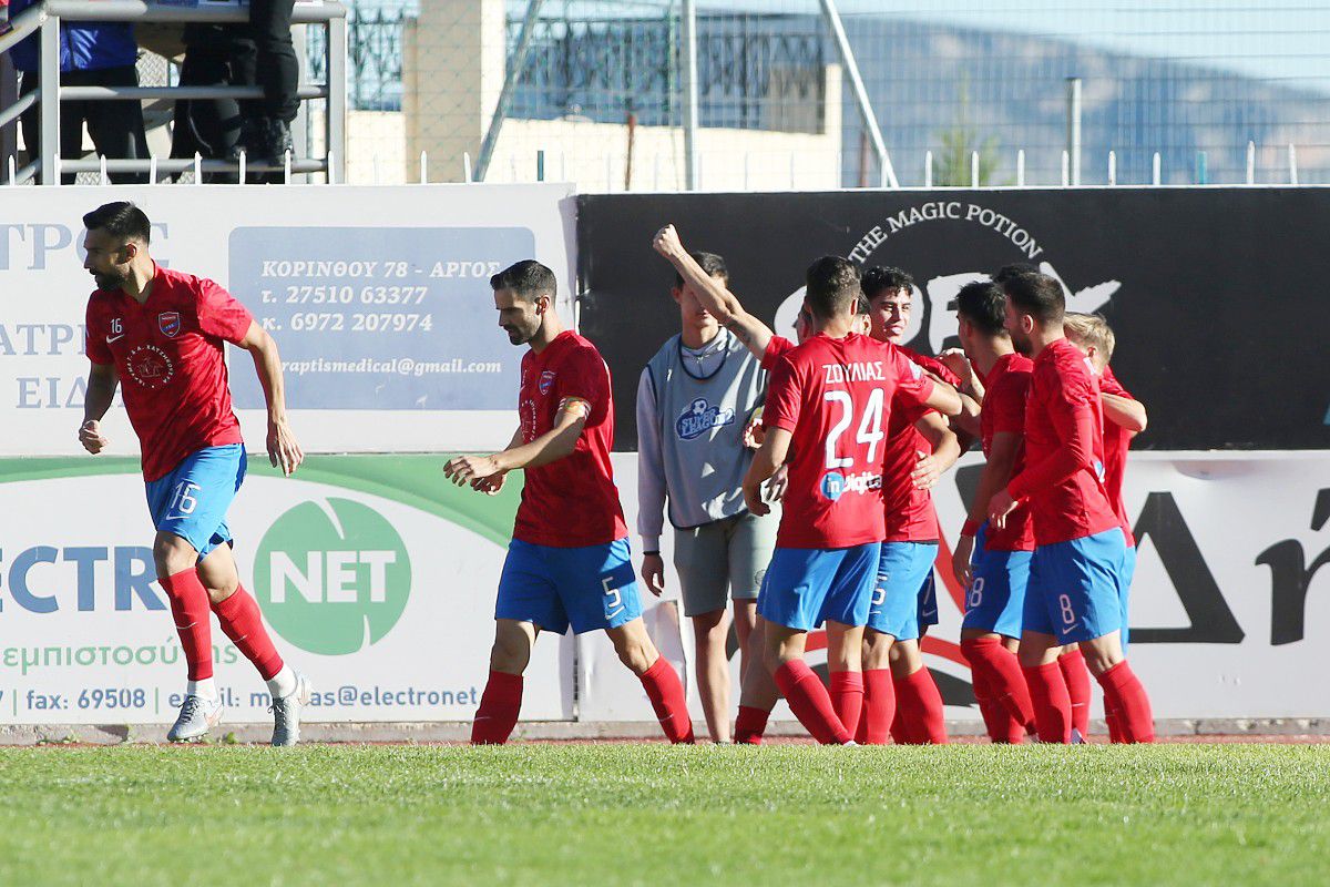 Πέρασε από το Άργος ο Πανιώνιος και συνεχίζει στο κυνήγι της Καλαμάτας – Γκέλα για τον Ηρακλή