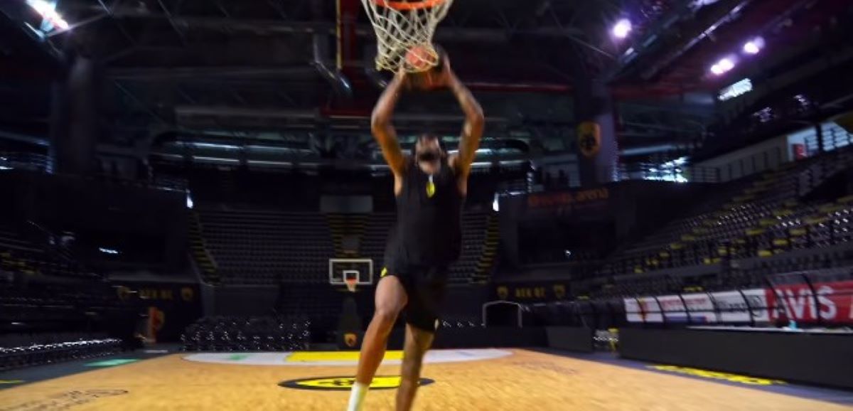 Πρώτη προπόνηση για Μπράουν στην ΑΕΚ