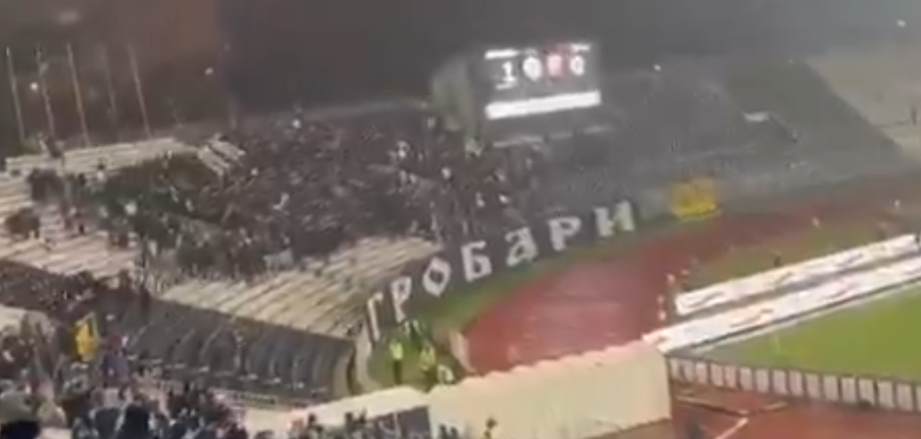 Στήριξη στον Ομπράντοβιτς από τους οπαδούς της Παρτιζάν και στο ποδόσφαιρο (vid)