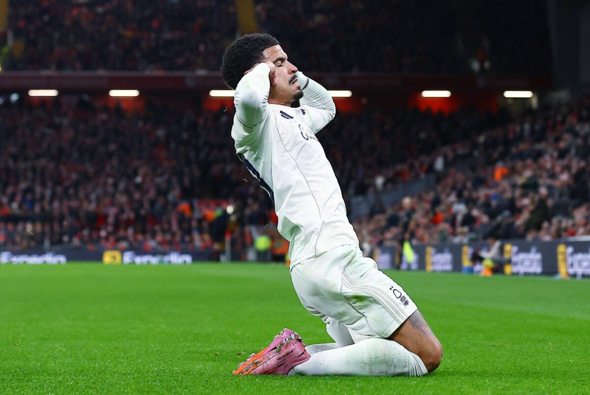 Επική τριάρα της Νότιγχαμ Φόρεστ στη Λίβερπουλ, νίκη «θρίλερ» της Μπράιτον επί της Μπρέντφορντ