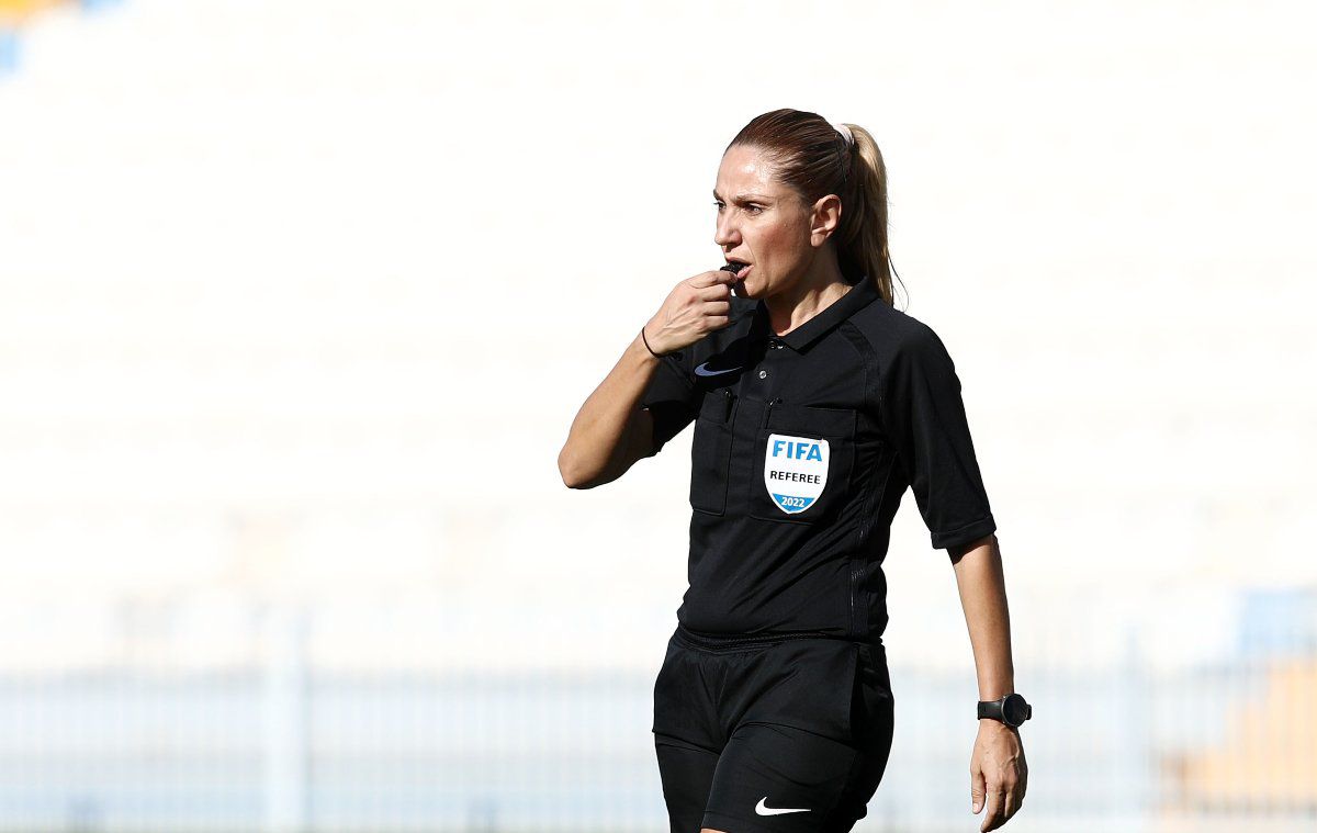 Η Ελένη Αντωνίου σφυρίζει σε αγώνα Champions League γυναικών