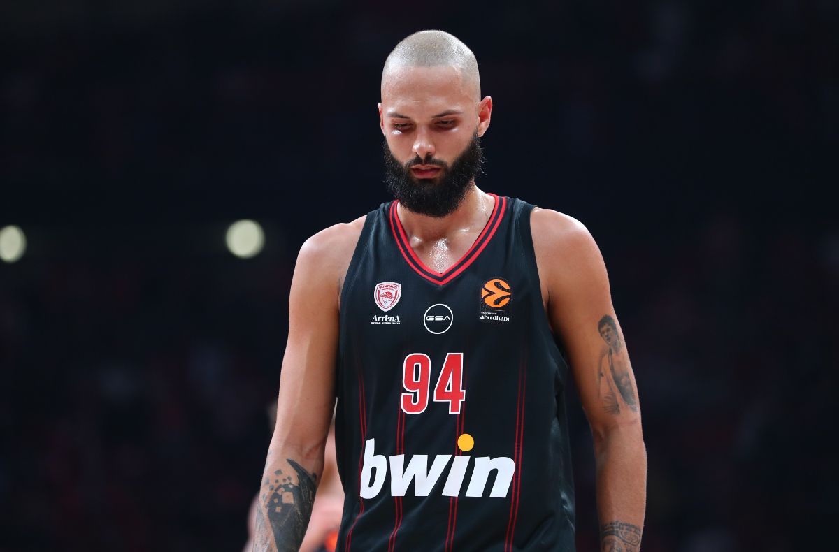 Γιατί δεν έπαιξε ο Φουρνιέ στο δεύτερο ημίχρονο του Ολυμπιακός-Παρτίζαν 80-71