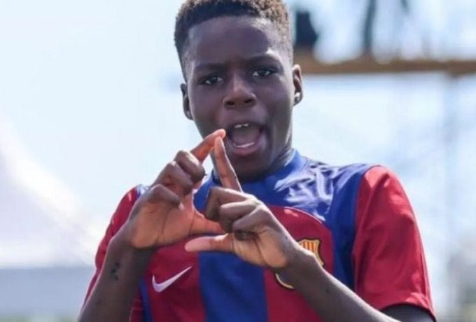 Ένας 11χρονος επιθετικός της Μπαρτσελόνα υπέγραψε με τη Nike