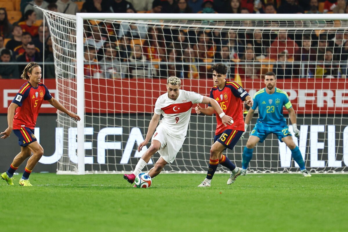 Σκάνδαλο στη Σεβίλλη: Έκλεψαν κοσμήματα αξίας 300.000 ευρώ από τα αποδυτήρια της Τουρκίας!