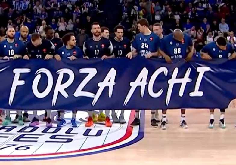 Συγκινητική κίνηση στήριξης στον Ακίλε Πολονάρα από Εφές και Αρμάνι