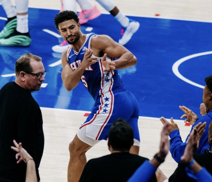 Εντυπωσιακή ανατροπή για τους Σίξερς κόντρα στους Κλίπερς