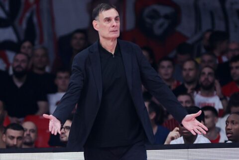 Τα συγκινητικά λόγια του Μπαρτζώκα για την επιστροφή του Έβανς: «Ήθελα να τον πάρω τηλέφωνο…»