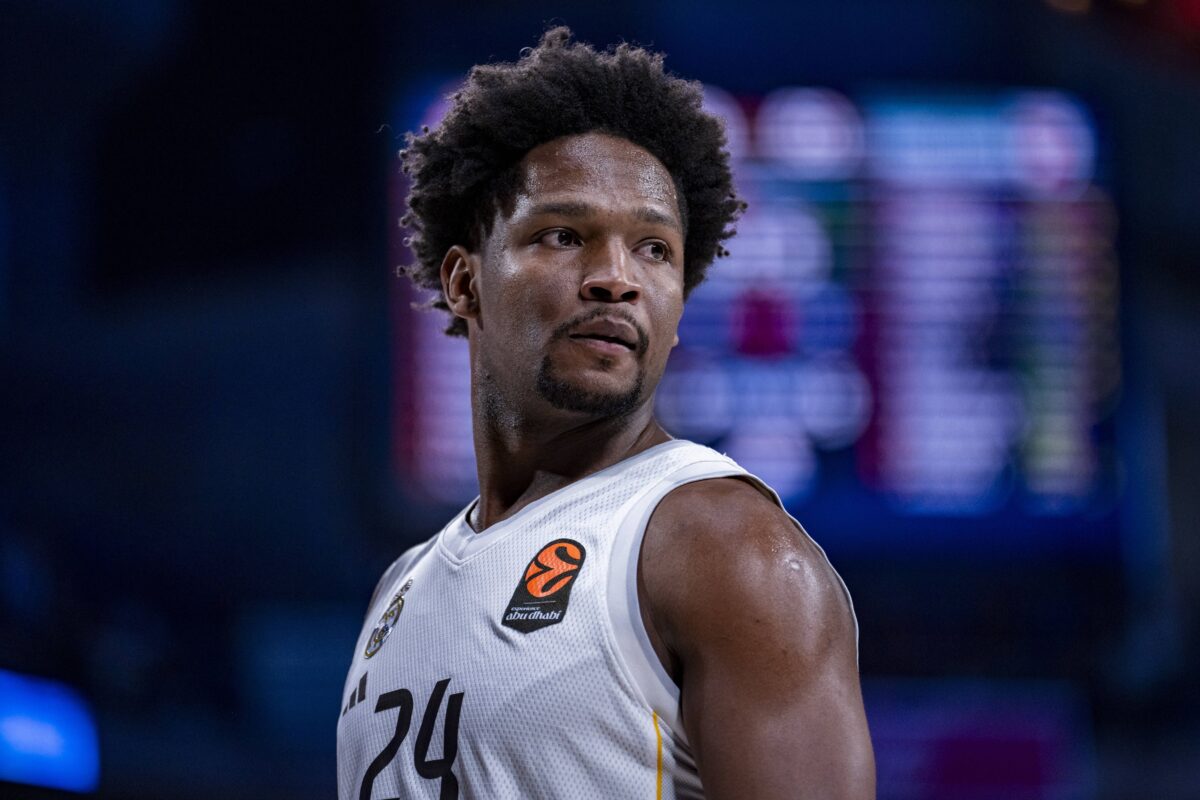 Συγκλονιστική νίκη της Ρεάλ Μαδρίτης επί της Ζάλγκιρις σε ένα ματς-διαφήμιση για το μπάσκετ