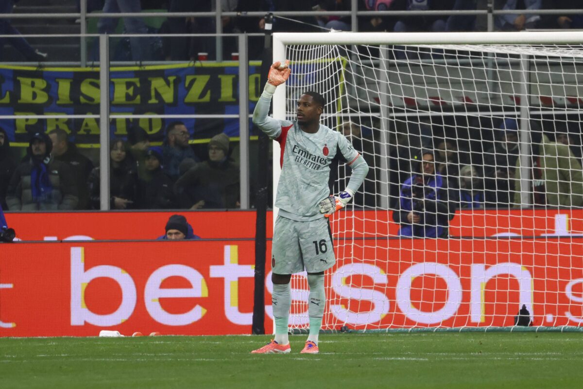 Επανακινούνται οι συζητήσεις της Μίλαν με τον Μενιάν για νέο συμβόλαιο