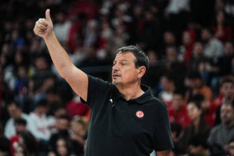Άνετη νίκη στην πρεμιέρα για την Τουρκία του Αταμάν