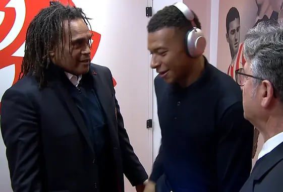 Τετ α τετ Καρεμπέ με Εμπαπέ πριν το Ολυμπιακός – Ρεάλ Μαδρίτης (pics)