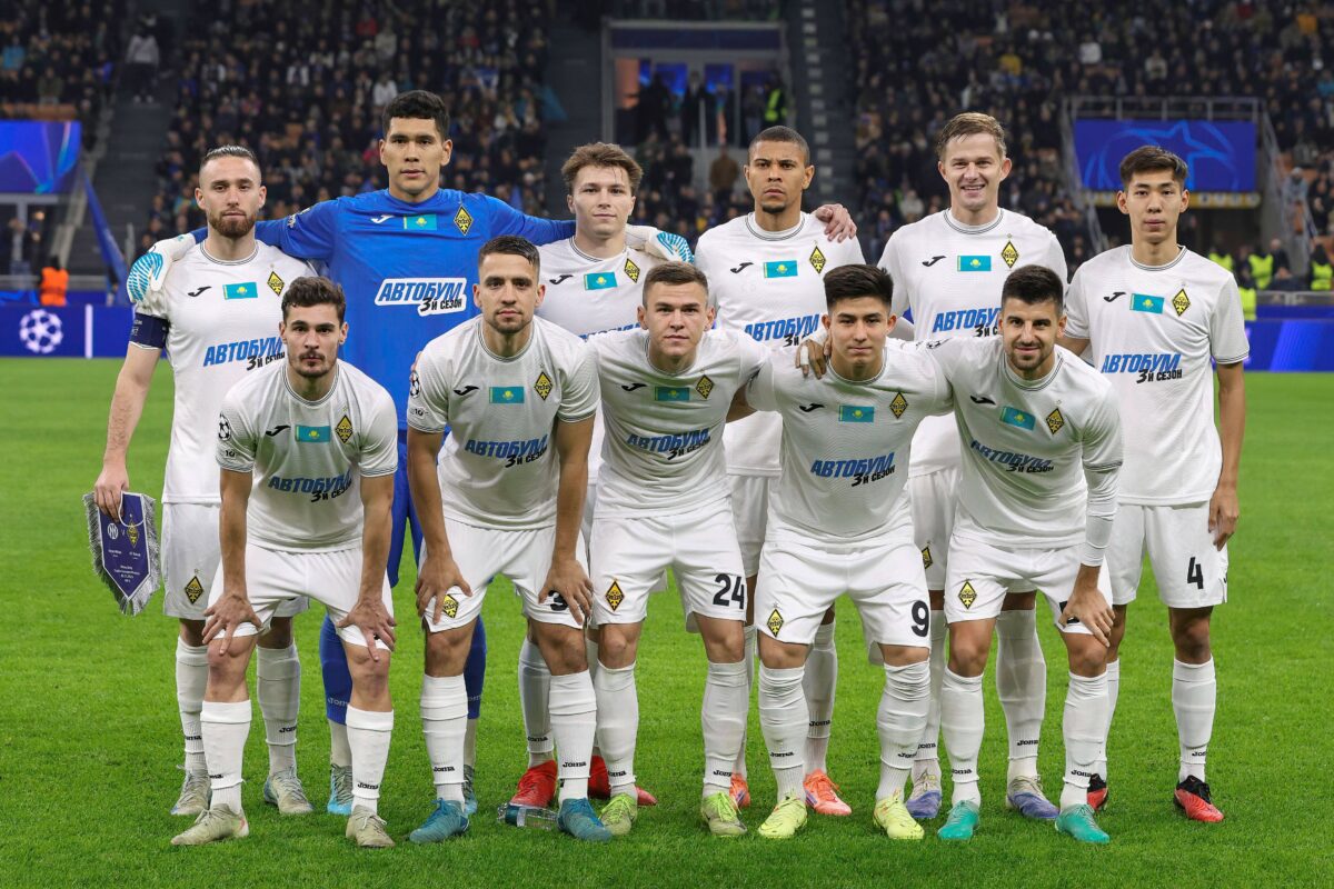 Ανεπανάληπτες στιγμές για την Καϊράτ: Οι παίκτες έδειχναν το «Σαν Σίρο» στους δικούς τους με βιντεοκλήση