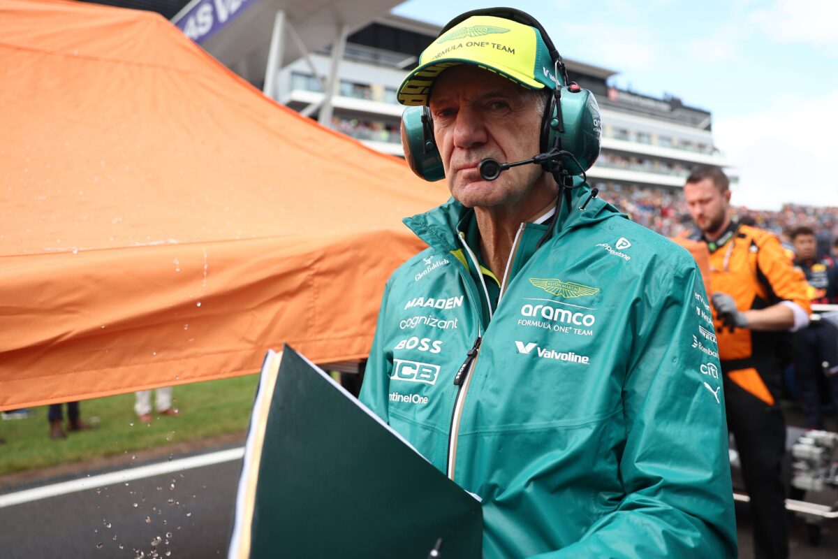 Άντριαν Νιούι