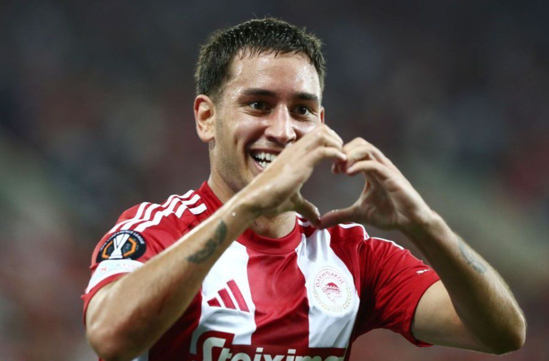 Ο Έσε έστειλε μήνυμα στην ακαδημία του Ολυμπιακού στο Ροσάριο (vid)