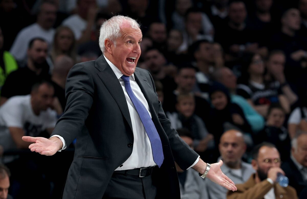 Απίστευτο ξέσπασμα Ομπράντοβιτς: «Όταν μπήκα στα αποδυτήρια πριν το ματς, ήταν όλοι…» (vid)