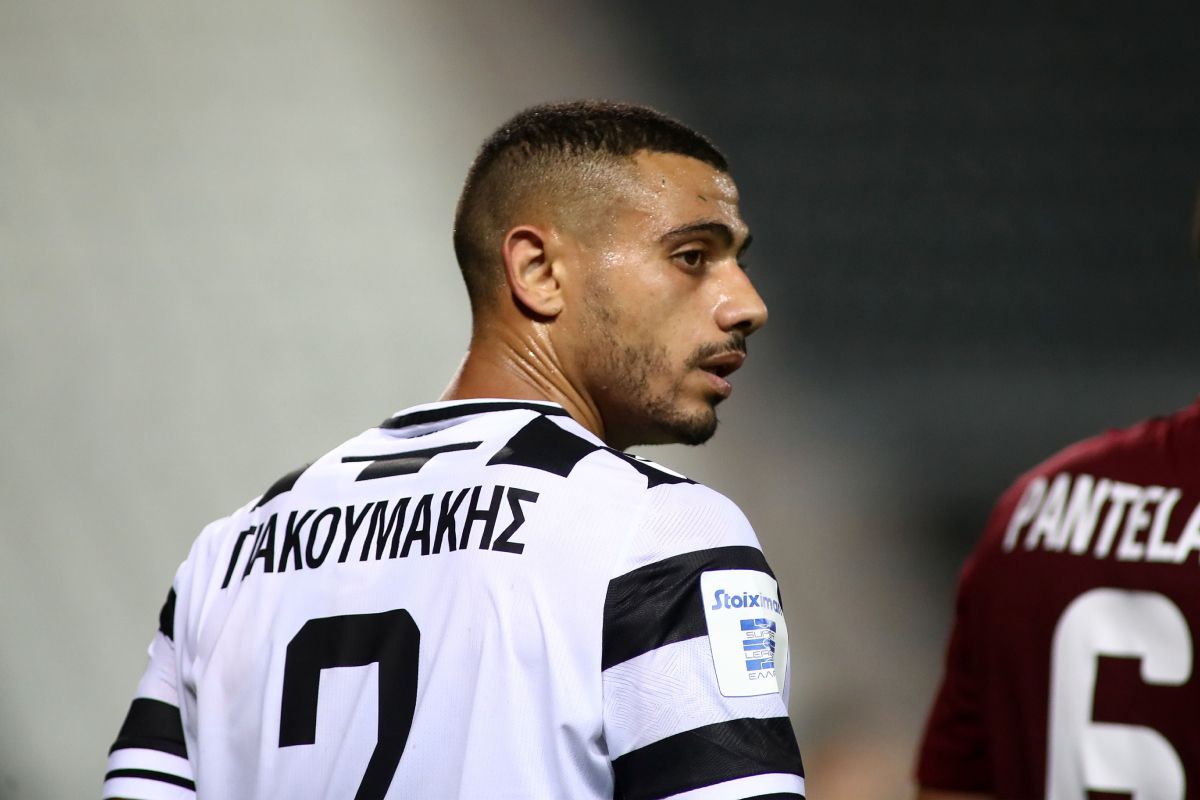 Γιώργος Γιακουμάκης