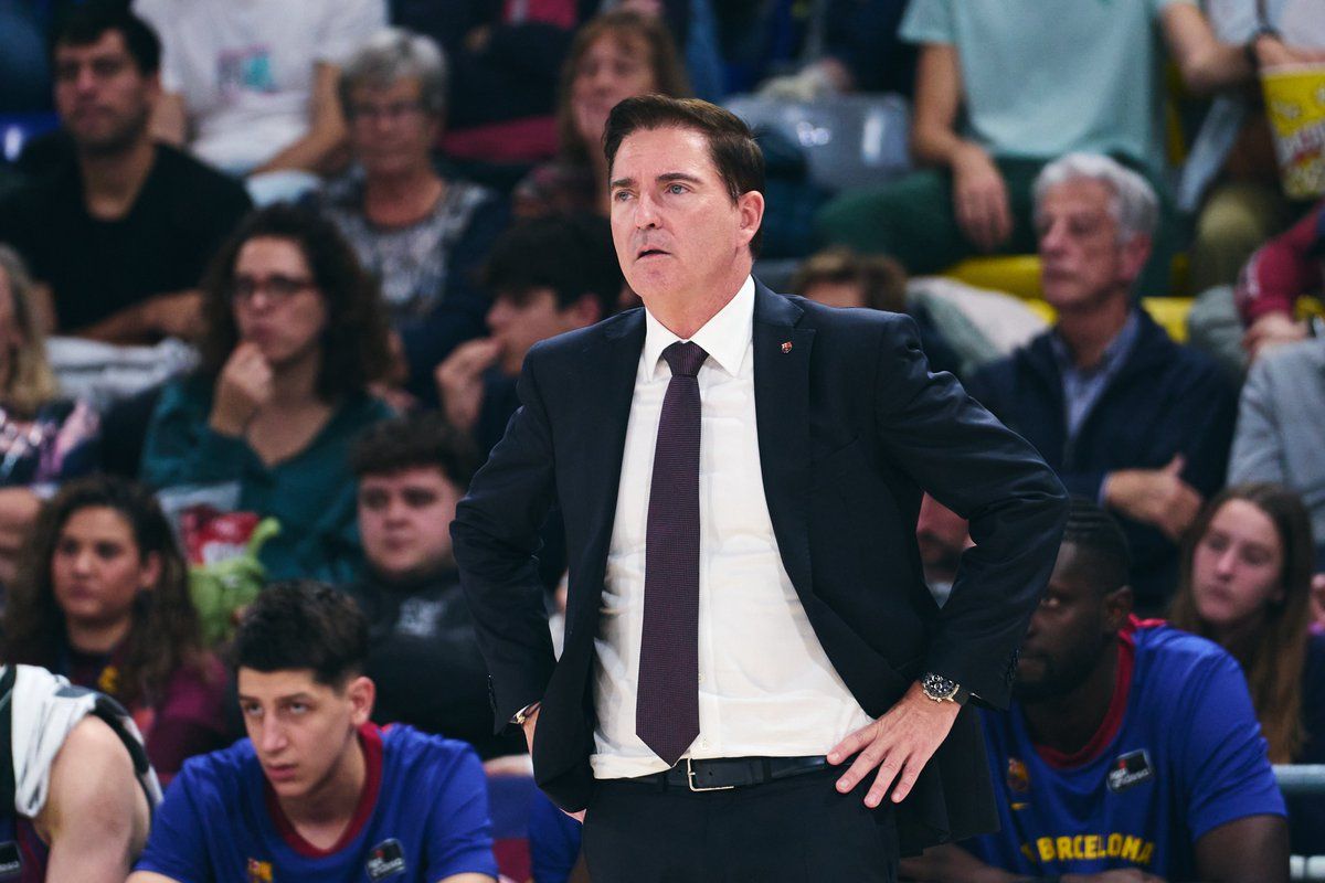 Πασκουάλ: «Ο Βεζένκοφ ένας από τους καλύτερους, αν όχι ο κορυφαίος – Ο Ολυμπιακός παίζει σχεδόν ενστικτωδώς»