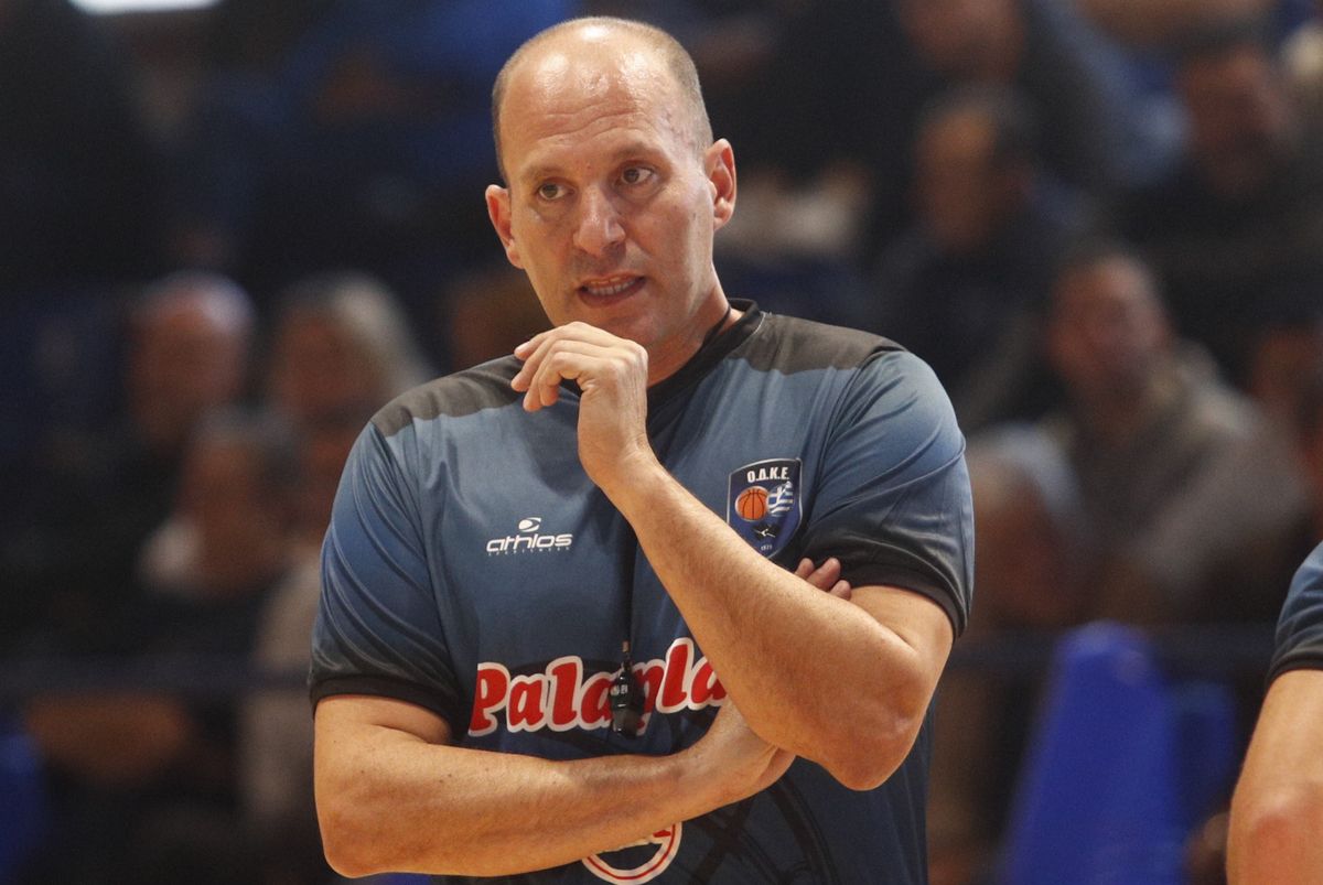 Το «3/10» του Μαγκλογιάννη και η… επιβράβευση του!