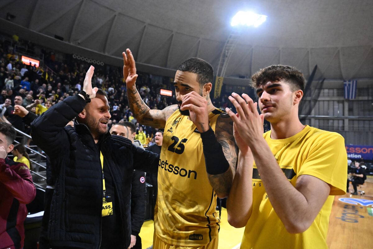 Κατάμεστο το «Nick Galis Hall» για το Άρης – Τσεντεβίτα