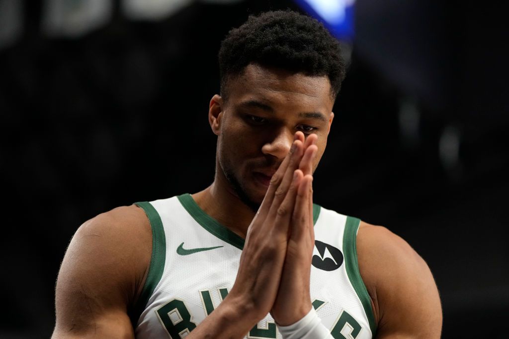 Ο Γιάννης Αντετοκούνμπο εξήγησε τα αίτια της ήττας από τους Λέικερς