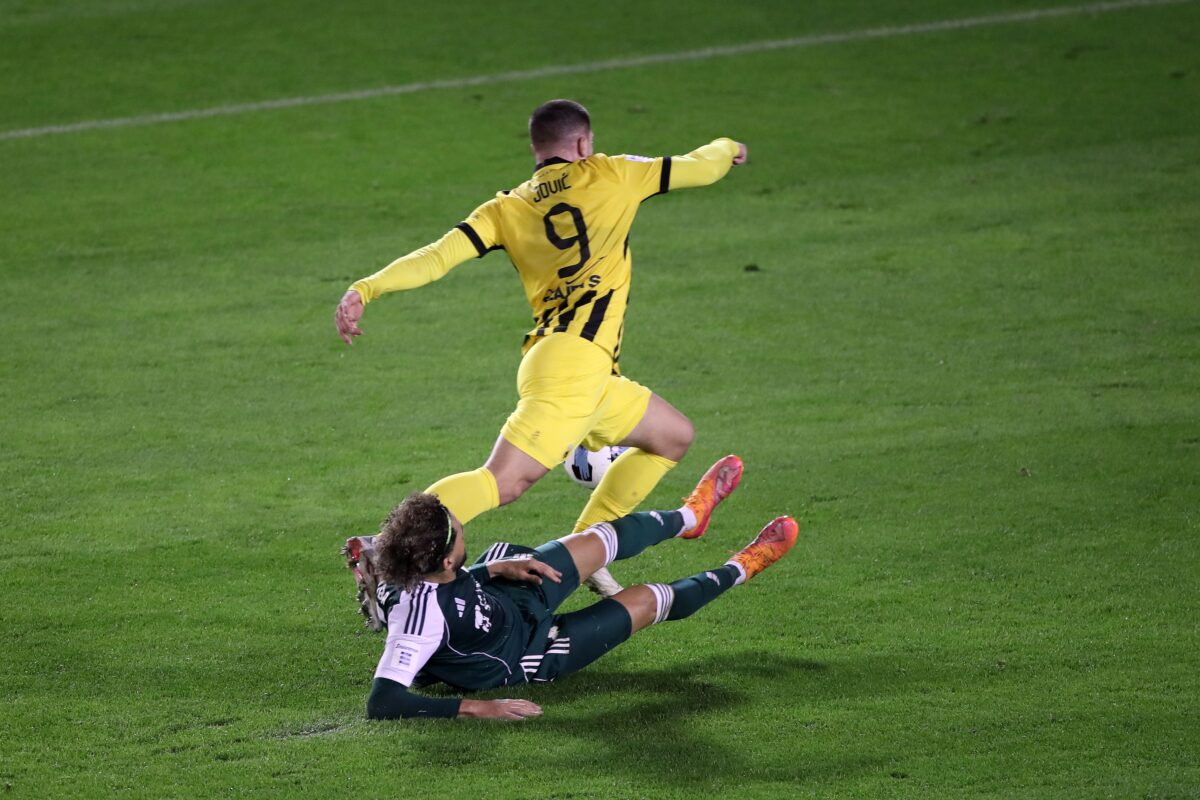 Τι είπε ο Ηλίας Σπάθας για τις επίμαχες φάσεις στο Παναθηναϊκός – ΑΕΚ και στο Παναιτωλικός – Ολυμπιακός