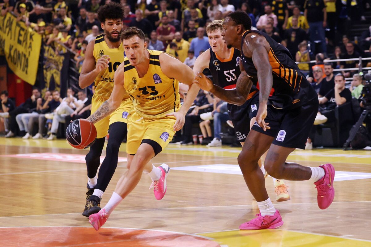 «Επιστροφές» για τον Άρη Betsson ενόψει Κλουζ – Ποιος ακολούθησε ατομικό πρόγραμμα