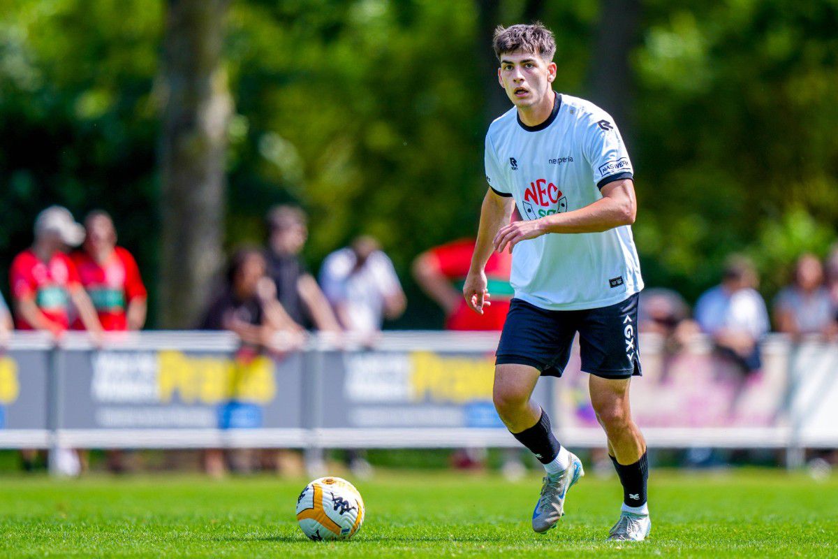 Αργύρης Δαρέλας