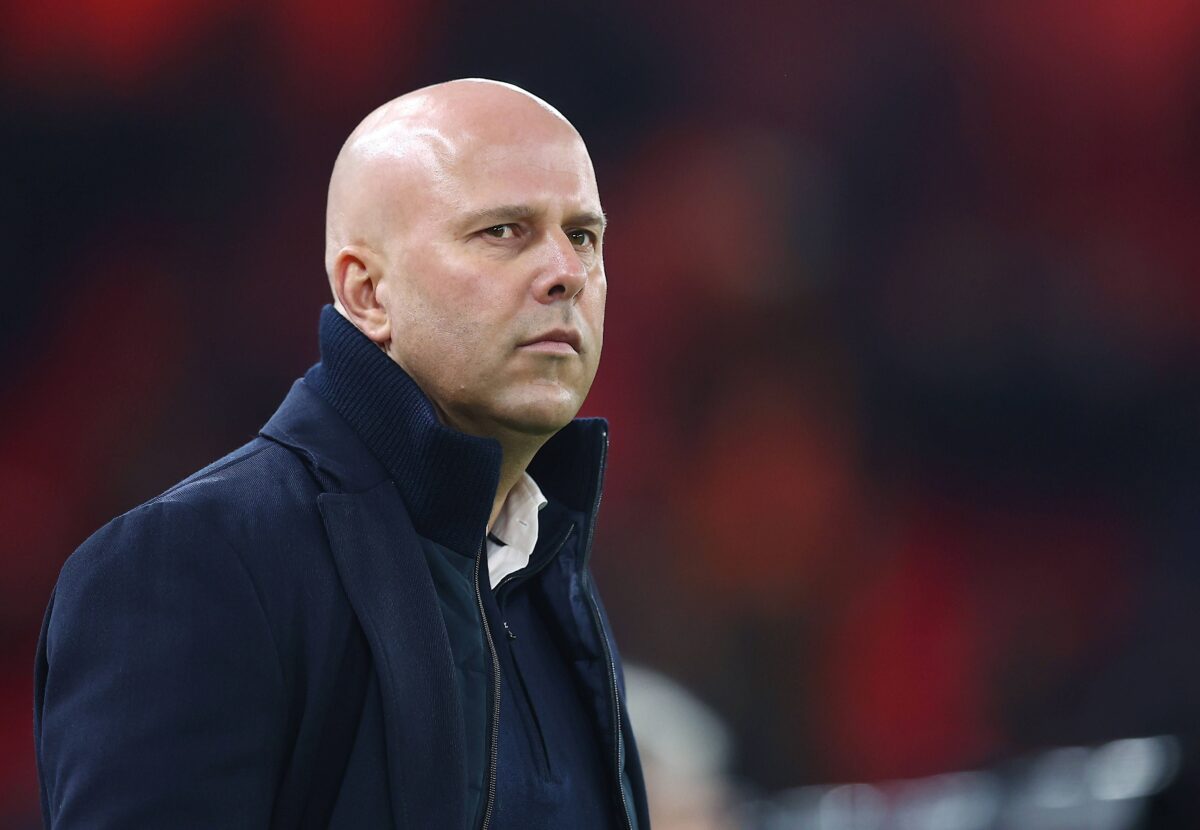 Ο Άρνε Σλοτ στον πάγκο της Λίβερπουλ