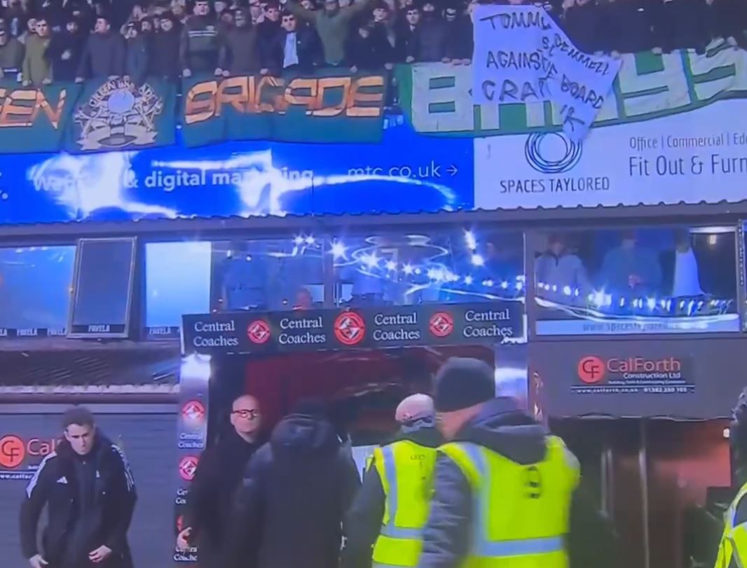 Σε «κρίση» η Σέλτικ, στο στόχαστρο οπαδών ο προπονητής (vid)