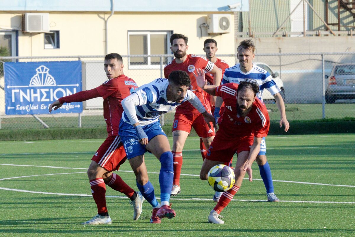 Τα δύο γκολ και οι καλύτερες στιγμές από το Ελλάς Σύρου – Ηλιούπολη (vid)