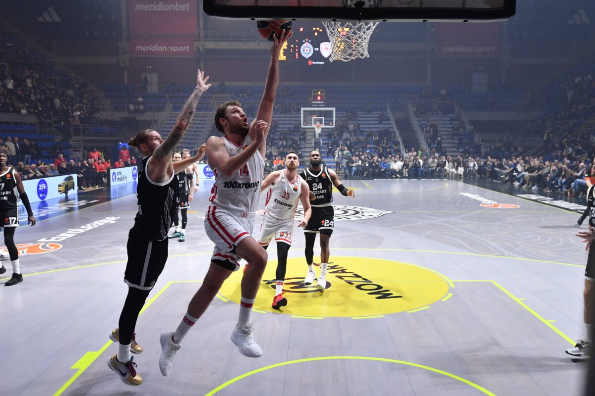 Βεζένκοφ: «Ήταν must win παιχνίδι – Η Euroleague είναι μαραθώνιος»