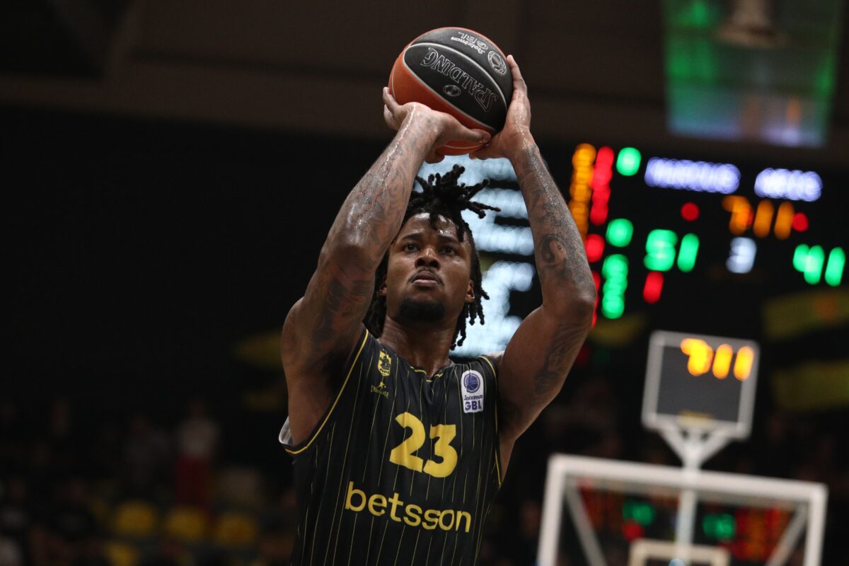 Δανεικός στη Μερσίν ο Ίνοκ