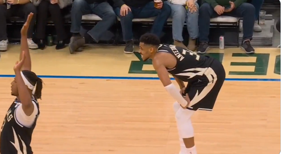 «Συναγερμός» στους Μπακς με τον Γιάννη Αντετοκούνμπο