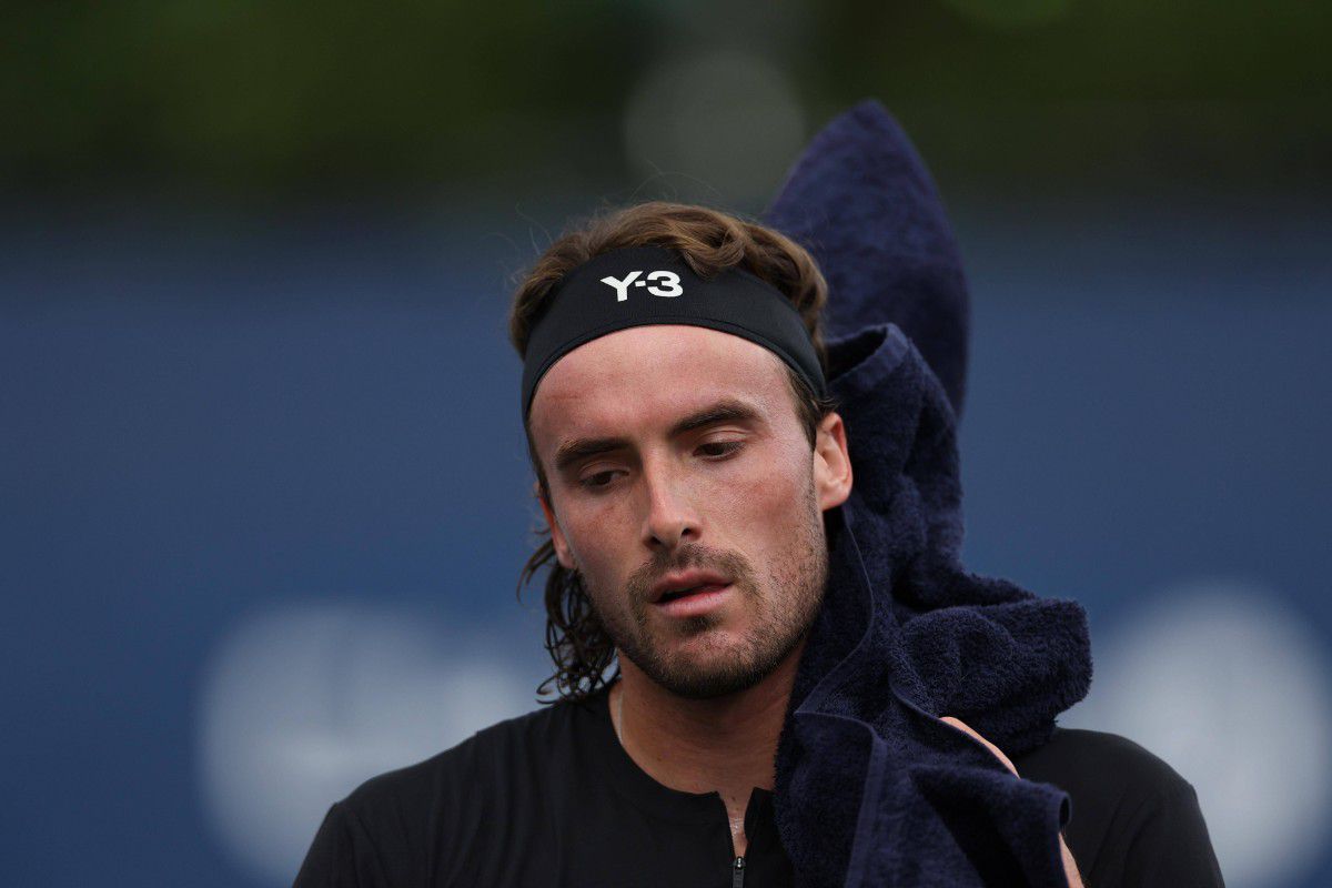 Η επιστροφή του Τσιτσιπά στο Top-10 περνάει πρώτα από το Australian Open