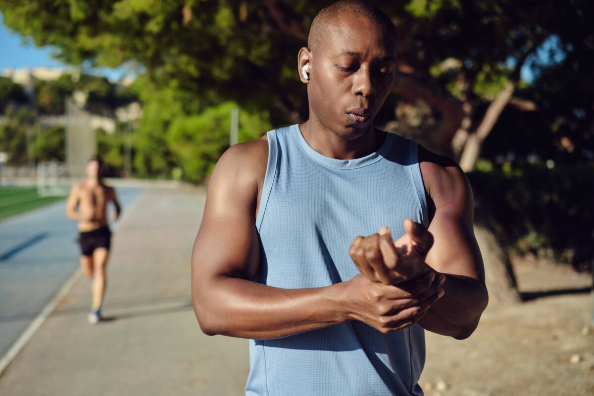 Καρδιακός ρυθμός ηρεμίας: Τι σημαίνουν οι παλμοί σου για την υγεία και τη φυσική σου κατάσταση