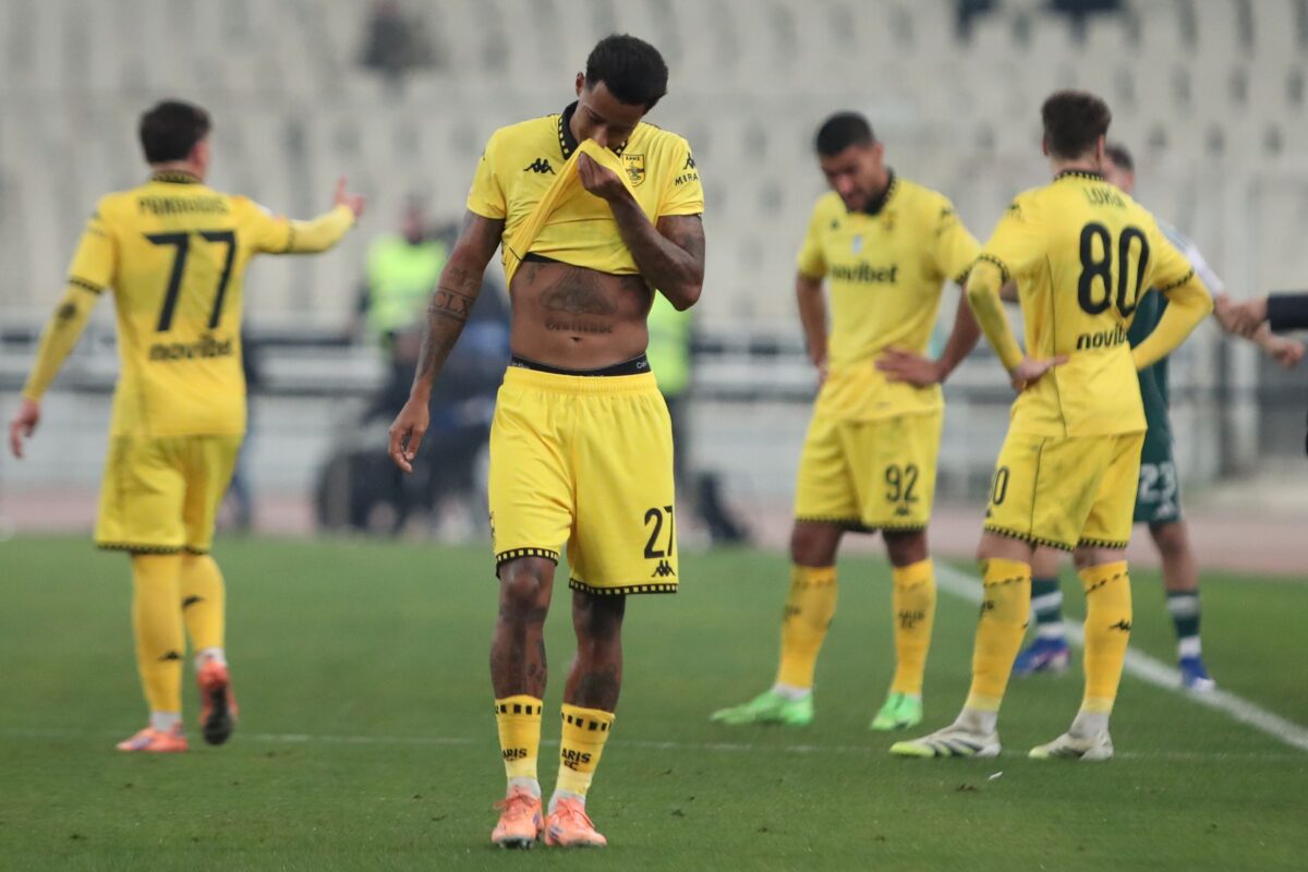 Είναι να απορείς…