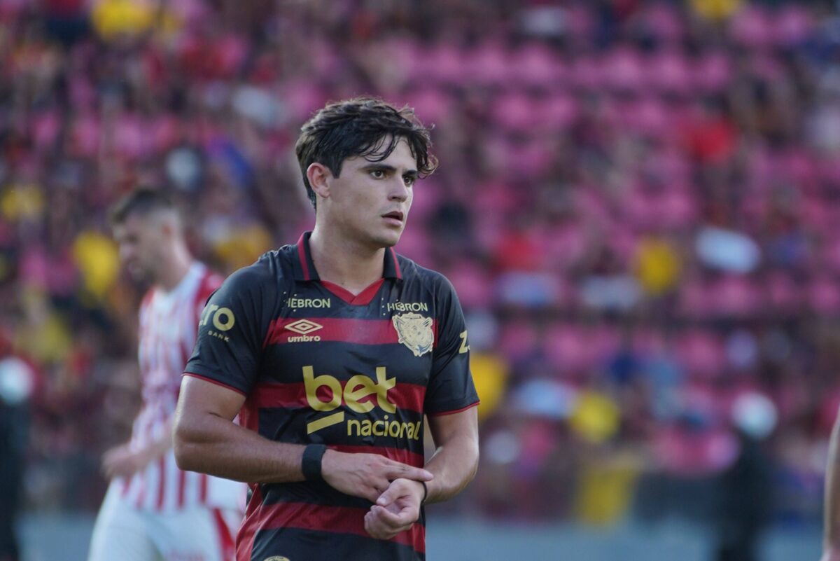 Με αγορά ο Λόμπατο στον Παναιτωλικό