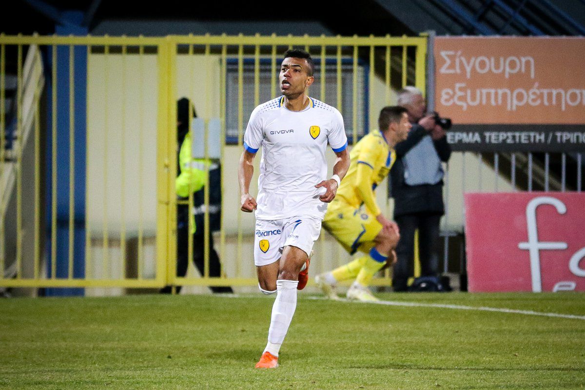 Ο Παναιτωλικός πάει για τρεις μεταγραφές, οι εξελίξεις με Πόλιτιτς και ο new entry Ρόσα