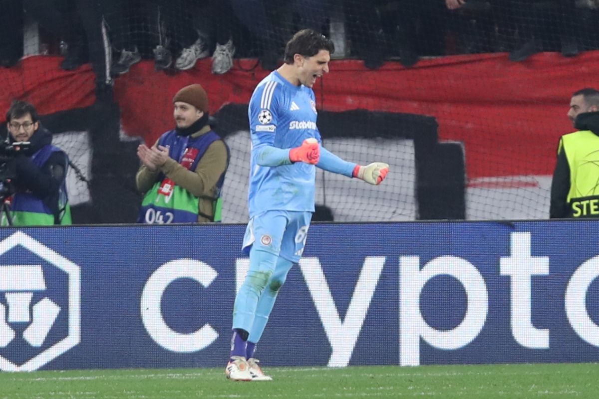 Οι 7 «μαγικές» αποκρούσεις του Τζολάκη με τη Λεβερκούζεν (vids)